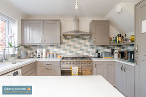 Kitchen- click for photo gallery